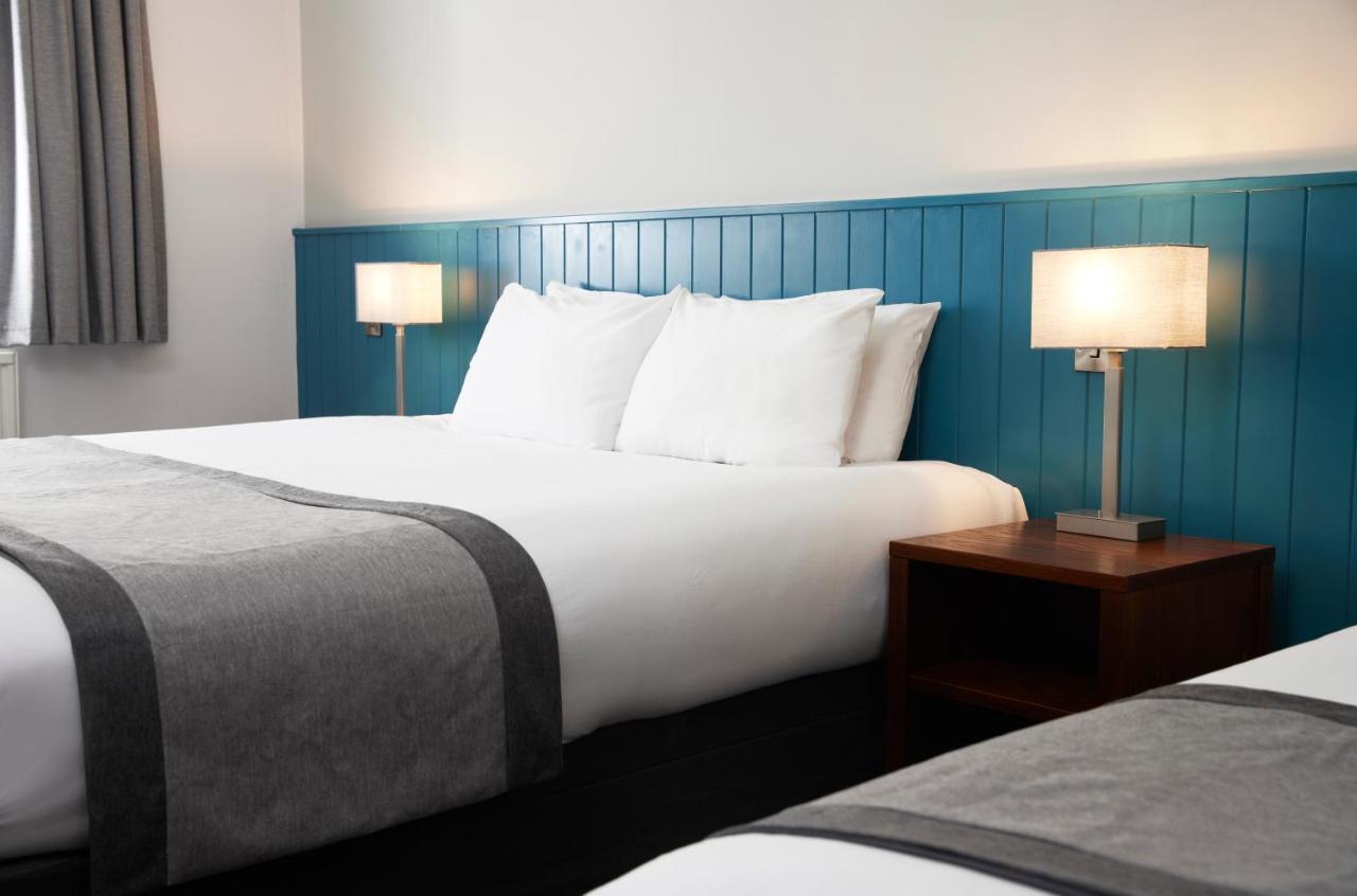 דנסטייבל Highwayman Hotel מראה חיצוני תמונה